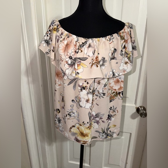 Buffalo David Bitton Tops - Women's size large jeans by Buffalo David Bitton Floral top shirt flowers summer